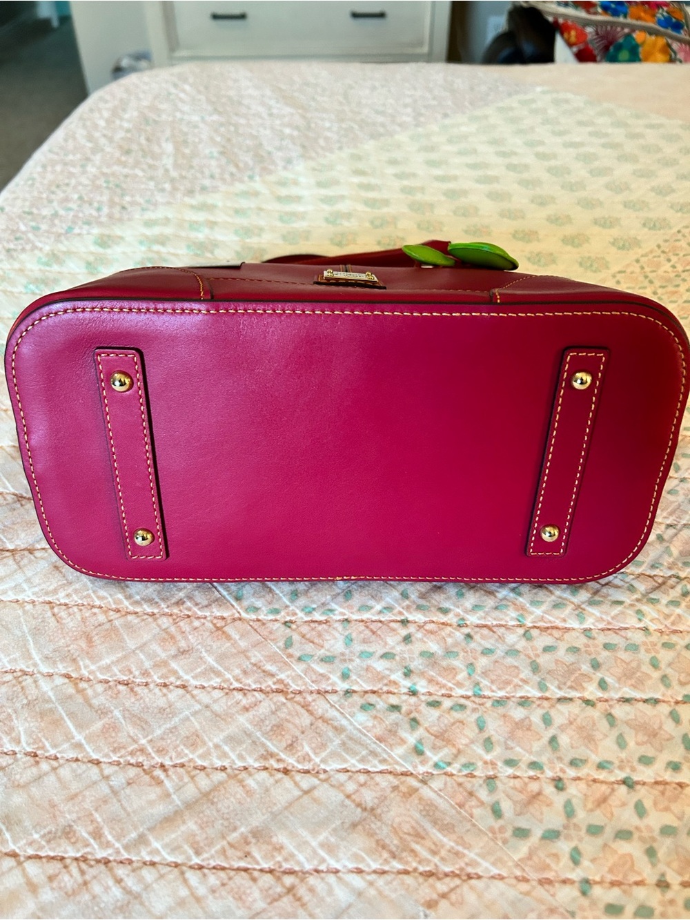 Dooney & Bourke Belmar leather Domed Satchel in Strawberry, excellent preowned - Picture 3 of 11